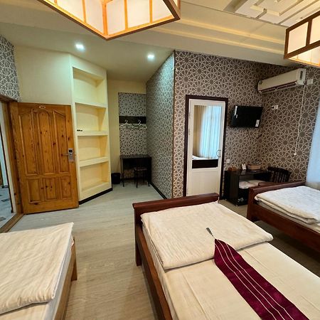 Qamar Hotel بخارى المظهر الخارجي الصورة