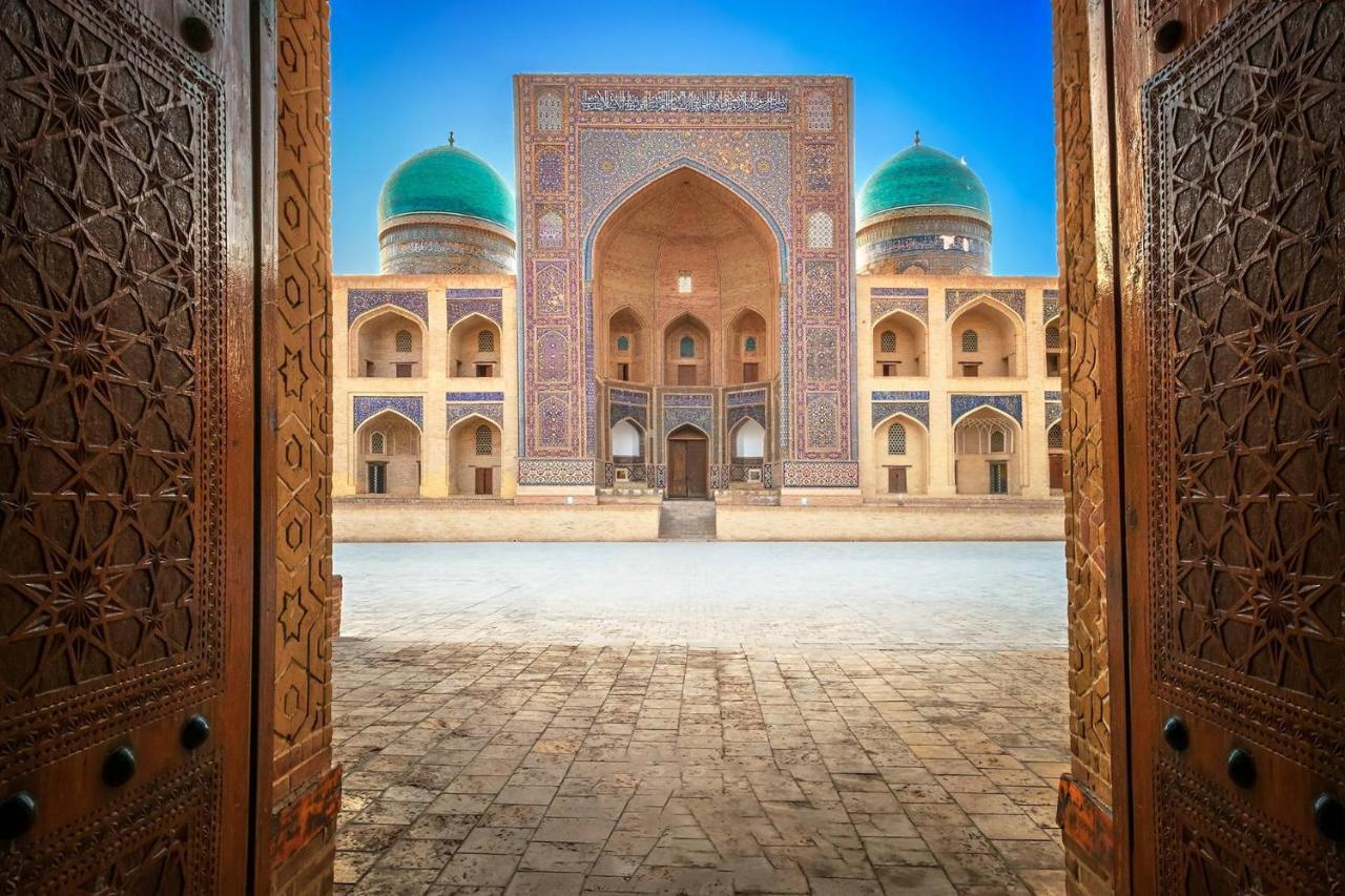 Qamar Hotel بخارى المظهر الخارجي الصورة