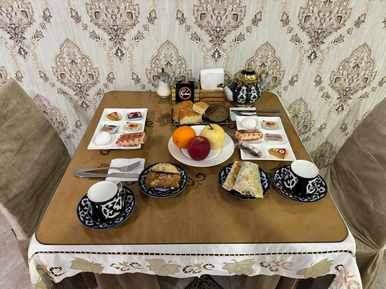 Qamar Hotel بخارى المظهر الخارجي الصورة