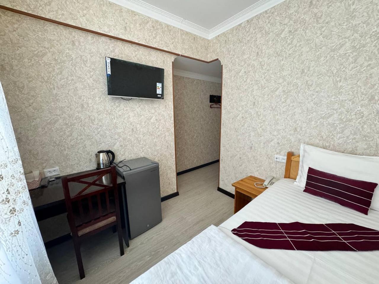 Qamar Hotel بخارى المظهر الخارجي الصورة