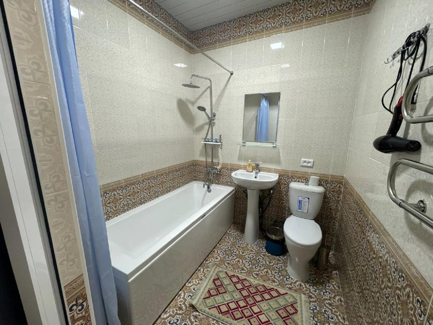 Qamar Hotel بخارى المظهر الخارجي الصورة