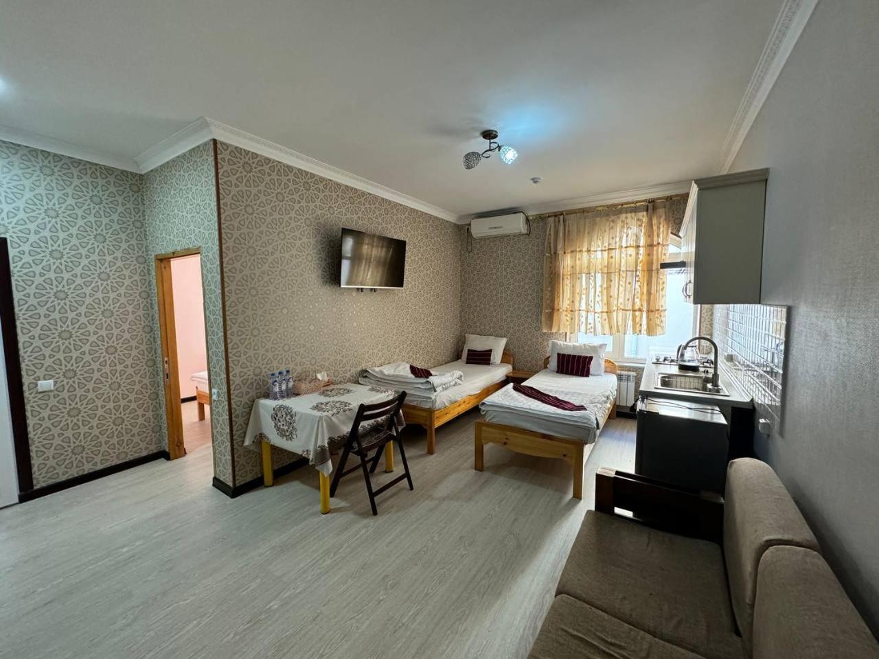Qamar Hotel بخارى المظهر الخارجي الصورة